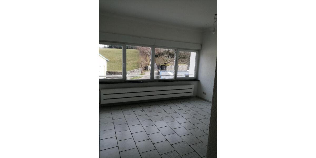 Etagenwohnung Fürth - 3 Zimmer, 80 m&sup2;, 600&euro; | Angebot:25473206