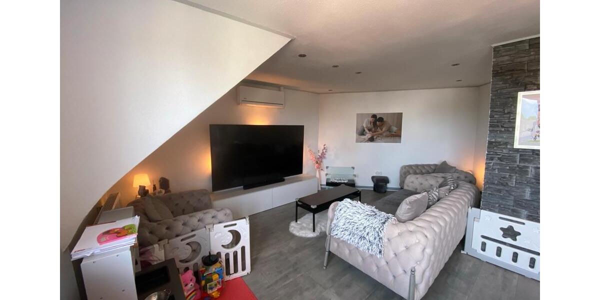 Dachgeschoßwohnung Ludwigshafen am Rhein Rheingönheim - 3.5 Zimmer, 84 m&sup2;, 207.500&euro; | Angebot:23797671