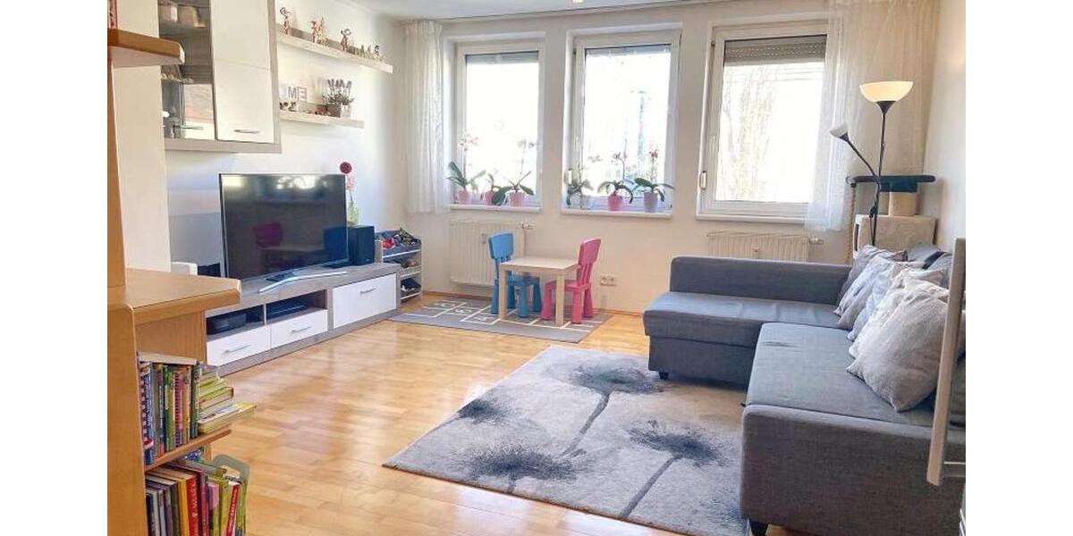 Zwei Zimmer renovierte möblierte Wohnung 2 zimmer