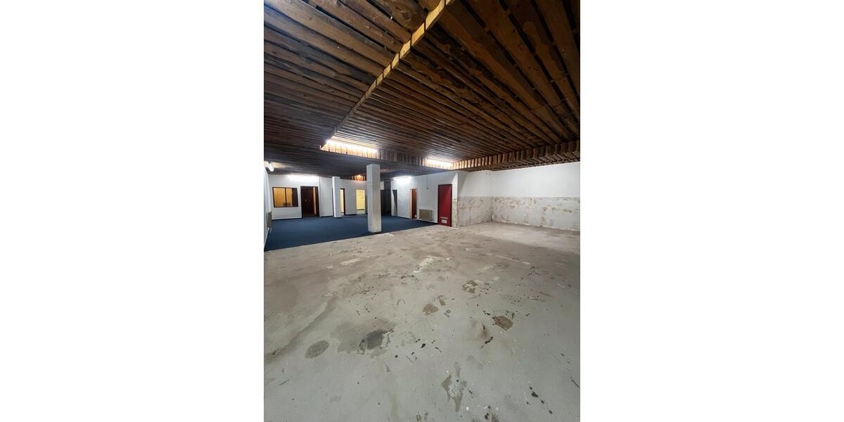 Lagerfläche Büro etc. vielseitig nutzbar in Rheingönheim zimmer