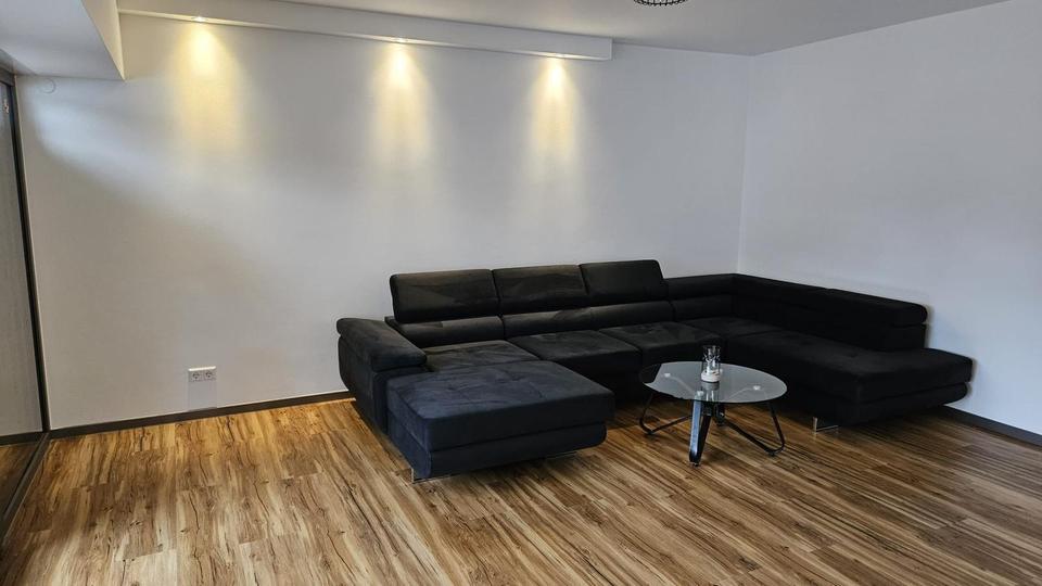Etagenwohnung Bensheim - 3 Zimmer, 100 m&sup2;, 1.100&euro; | Angebot:25375811