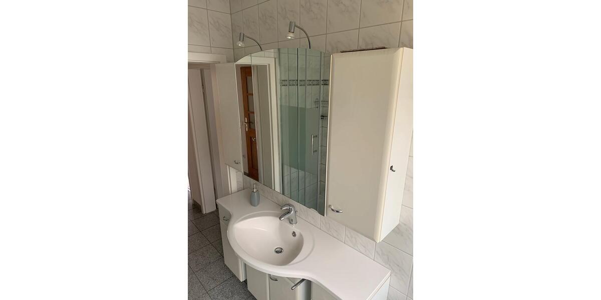 Erdgeschoßwohnung Ludwigshafen am Rhein Ludwigshafen-Hemshof - 1 Zimmer, 61 m&sup2;, 630&euro; | Angebot:26271426