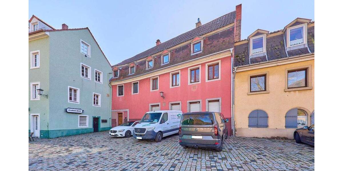 Denkmalgeschütztes 7-Parteienhaus - Kapitalanlage mit klar definiertem Sanierungspotenzial - Mehrfamilienhaus, Wohnhaus Heidelberg Altstadt | Angebot:25851529