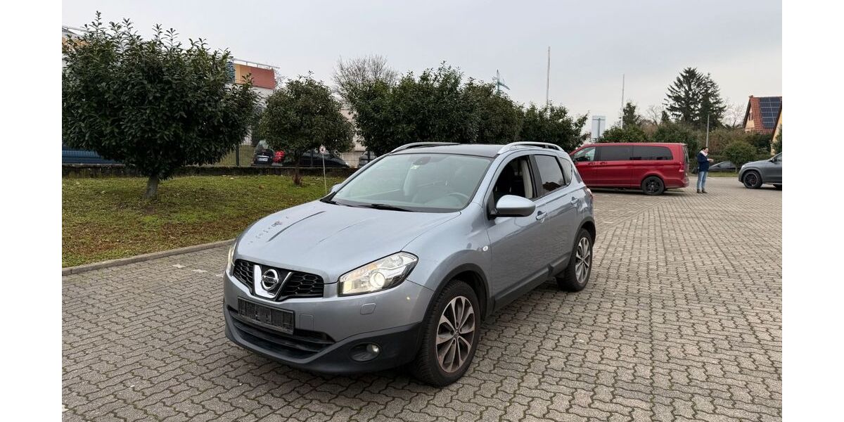 Nissan Qashqai 249.000 km 5.900 &euro; Worms 67547