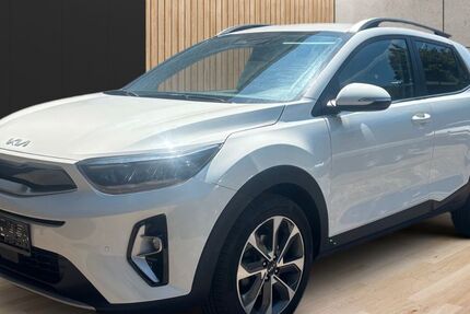 Kia Stonic 27.164 km 15.200 &euro; Weingarten 67366