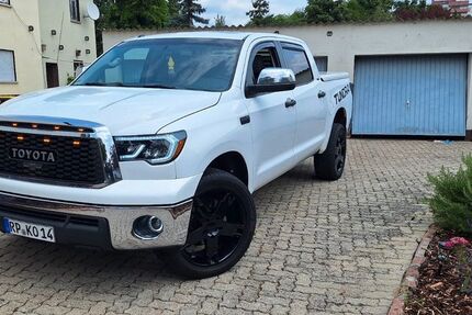 Toyota Tundra 325.000 km 19.700 € Ludwigshafen 67067