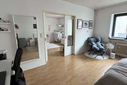 Wohnung Ludwigshafen Mundenheim - 4 Zimmer, 118 m&sup2;, 990&euro; | Angebot:25931395