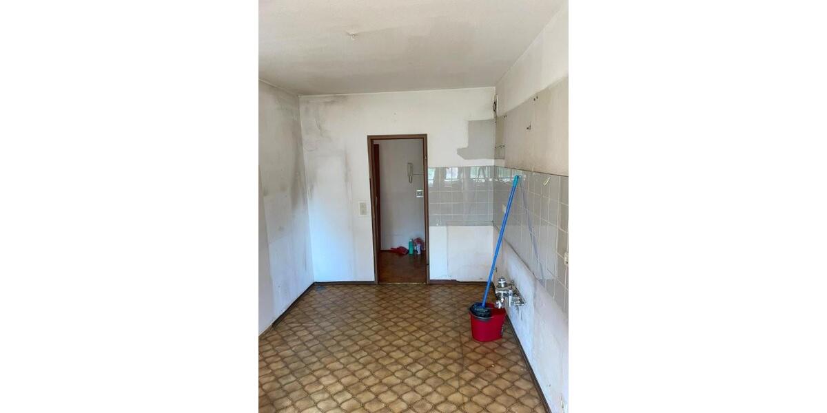 Etagenwohnung Viernheim - 2 Zimmer, 81 m&sup2;, 210.000&euro; | Angebot:26476935