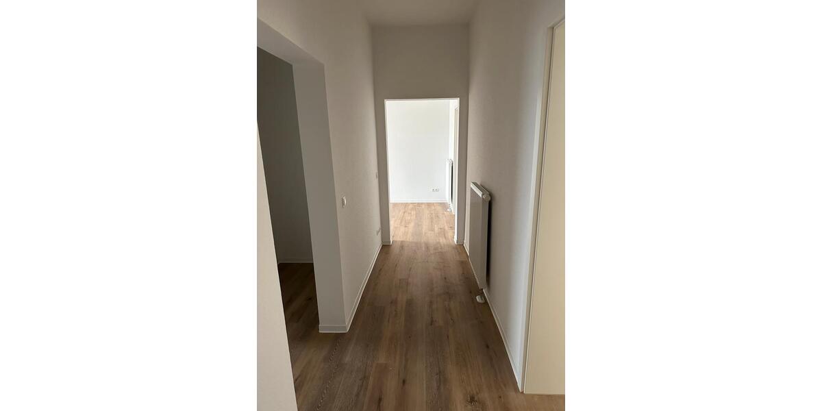 Etagenwohnung Ludwigshafen am Rhein Ludwigshafen-Hemshof - 2 Zimmer, 73 m&sup2;, 818&euro; | Angebot:25570648