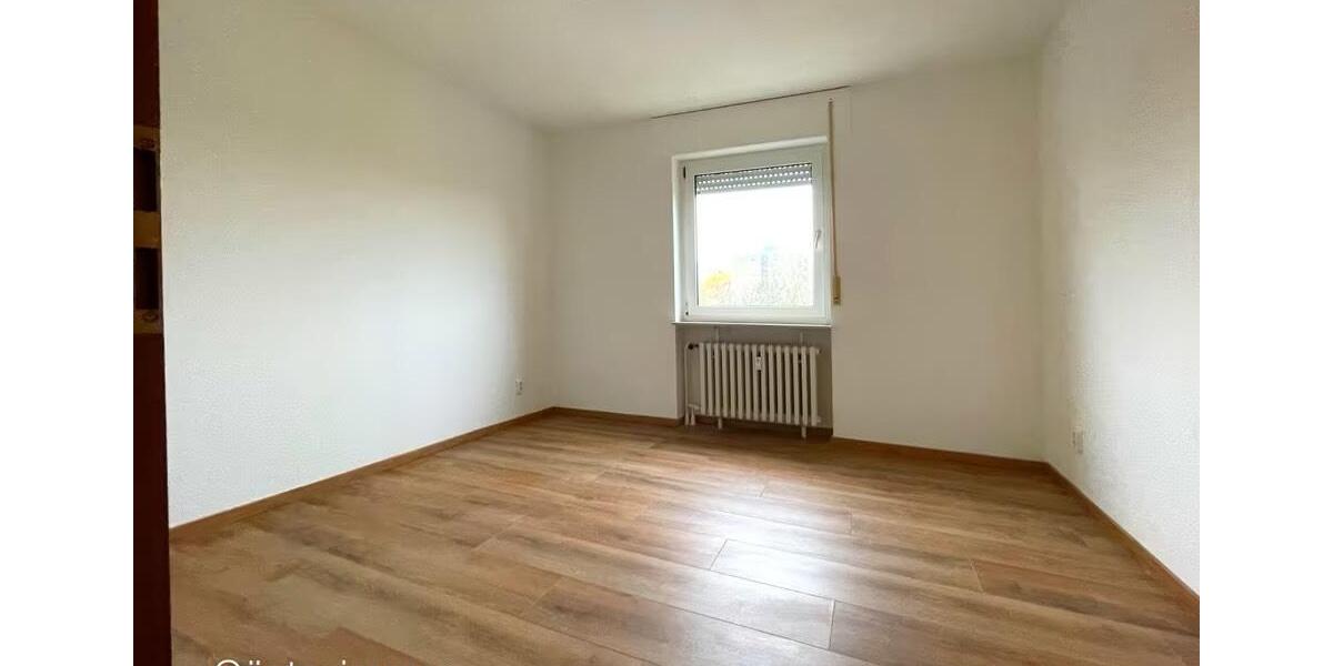 Etagenwohnung Ludwigshafen am Rhein Edigheim - 3.5 Zimmer, 91 m&sup2;, 230.000&euro; | Angebot:25217359