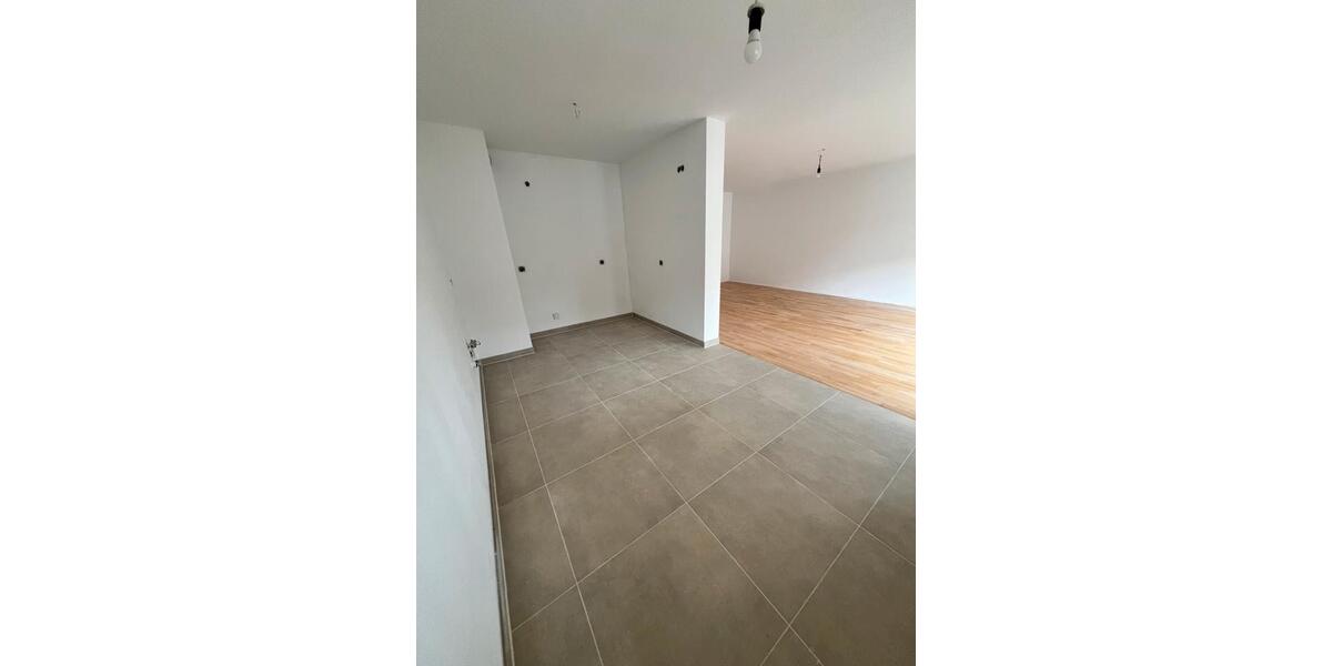 Erdgeschoßwohnung Haßloch - 2 Zimmer, 72 m&sup2;, 1.200&euro; | Angebot:26150703