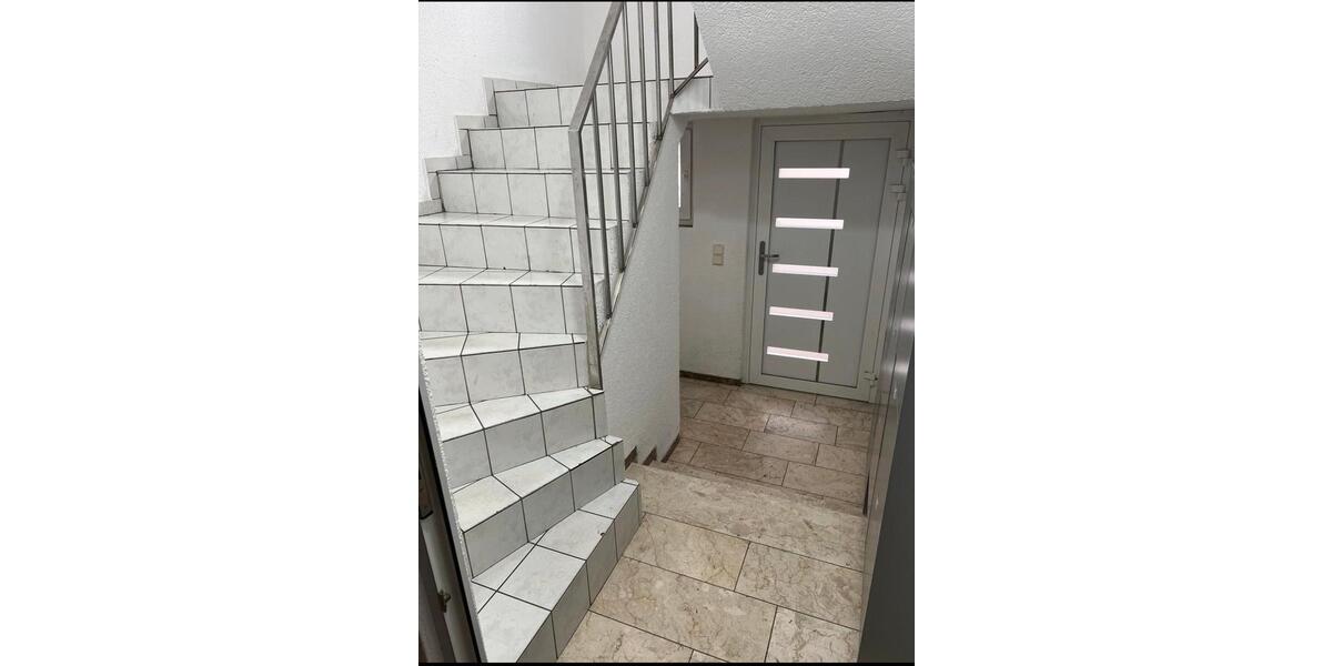 MFH mit 3 Wohneinheiten, Südgarten, Baupotenzial & 5,6 % Rendite 8 zimmer