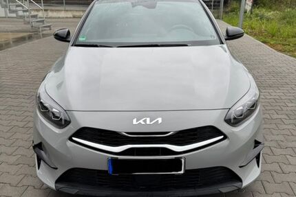 Kia ceed / Ceed 15.600 km 20.900 &euro; Heppenheim 64646