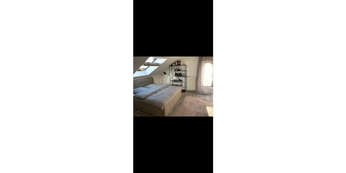Dachgeschoßwohnung Philippsburg - 2 Zimmer, 68 m&sup2;, 671&euro; | Angebot:26463443