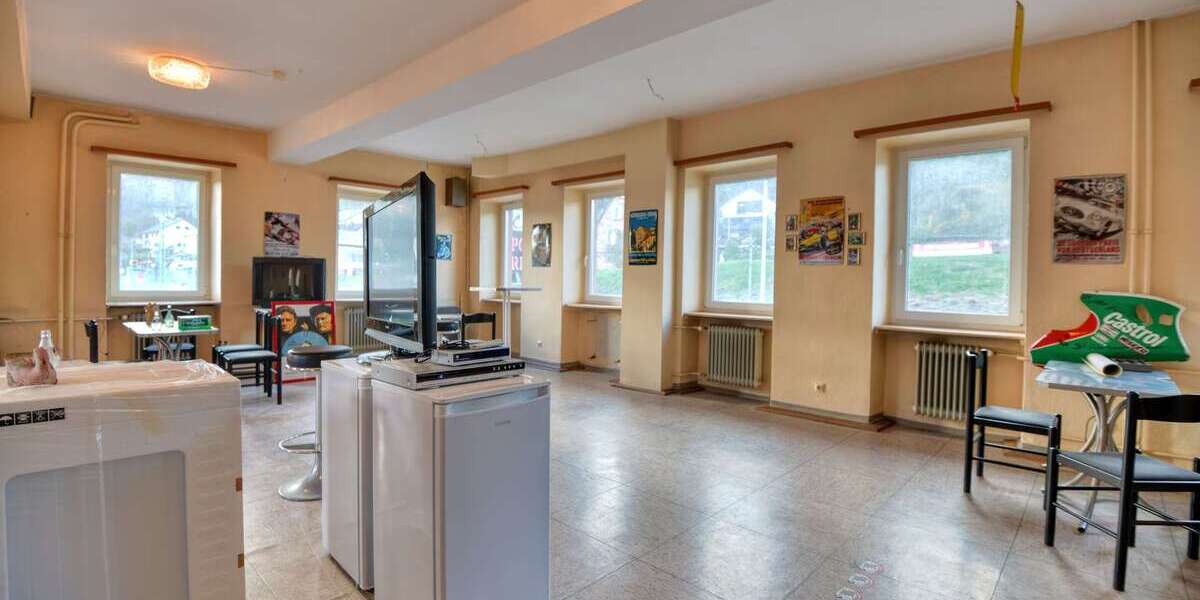 Ehemaliges Gasthaus mit 3 Einzelzimmer & 5 potentiellen Wohnungen inkl. Gaststätte und Parkplätze - Mehrfamilienhaus, Wohnhaus Neckarsteinach | Angebot:26059448