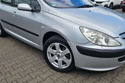 Peugeot 307 197.000 km 2.699 &euro; Ludwigshafen 67071