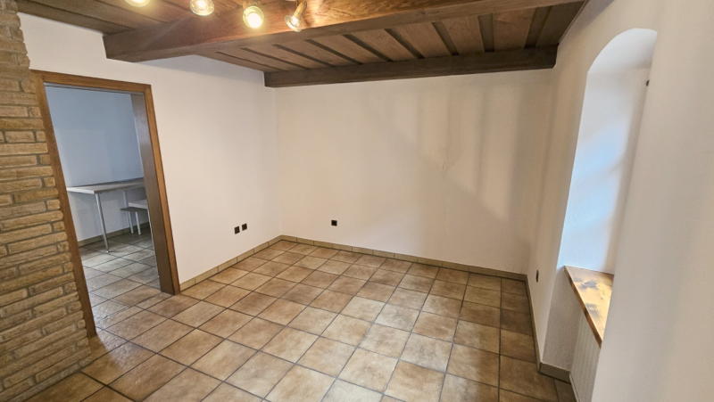 ObjNr:19572 - EFH mit 5 Zimmer und ehem. Gaststätte in der Ortsmitte von Niederkirchen 5 zimmer