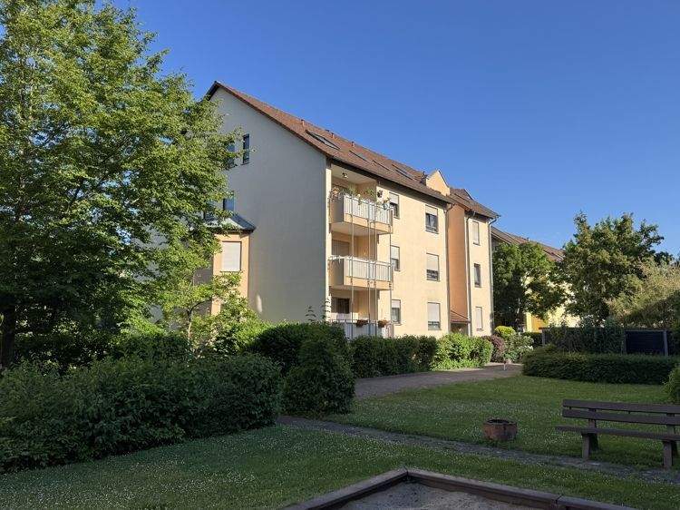 Etagenwohnung Mannheim / Rheinau Rheinau - 2 Zimmer, 75 m&sup2;, 225.000&euro; | Angebot:24646811