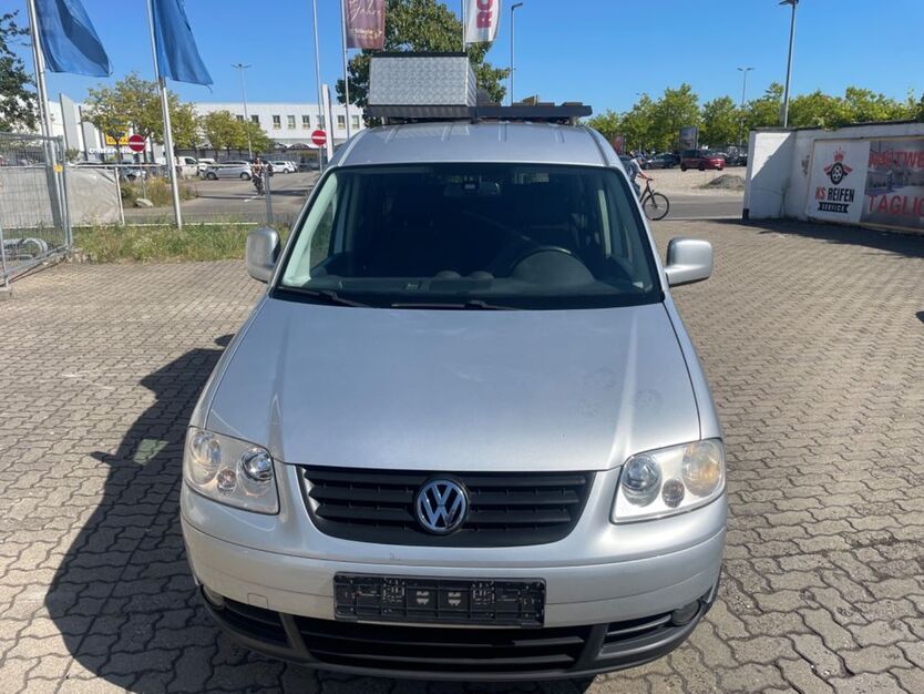 VW Caddy 272.000 km 6.499 € Speyer 67346