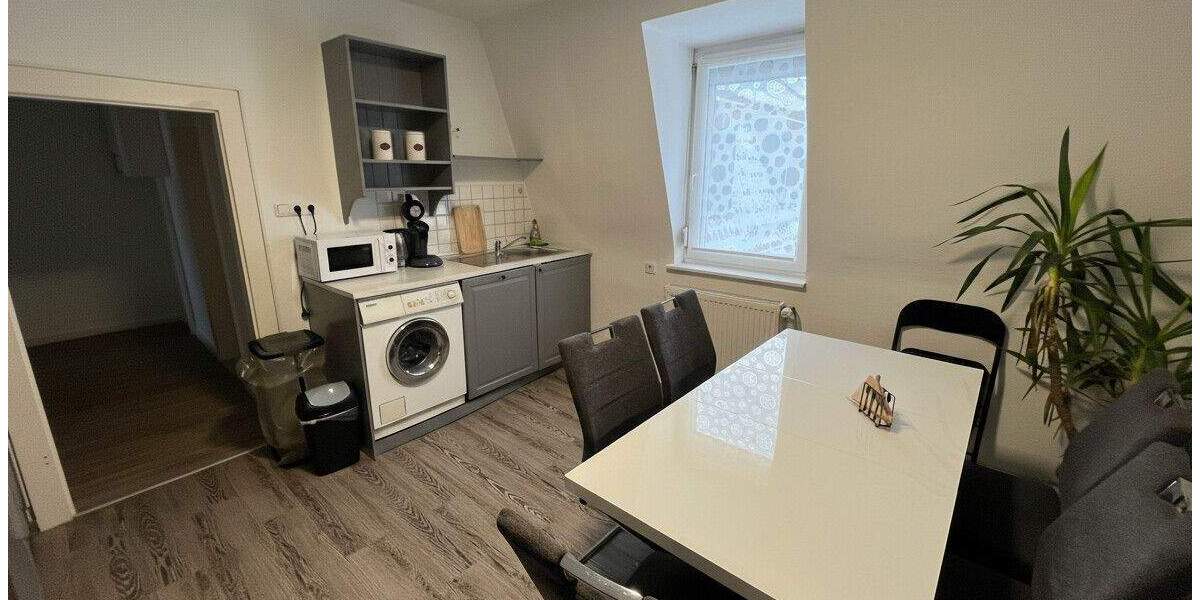 Gepflegte Dachgeschosswohnung mit Wohlfühlcharakter 2 zimmer