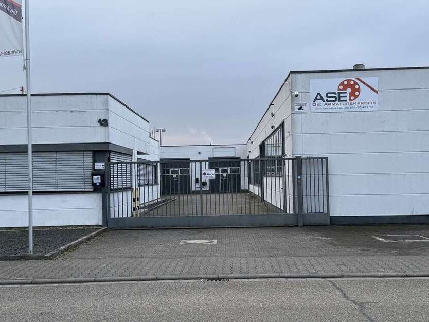 Halle in Lampertheim 1.365.000 € 1002 m²