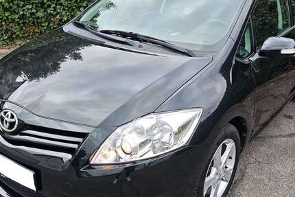 Toyota Auris 133.550 km 5.600 &euro; Walldorf, Stadt 69190