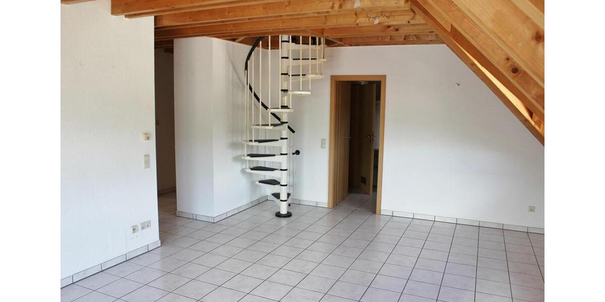 Dachgeschoßwohnung Schriesheim - 3 Zimmer, 80 m&sup2;, 730&euro; | Angebot:26099164