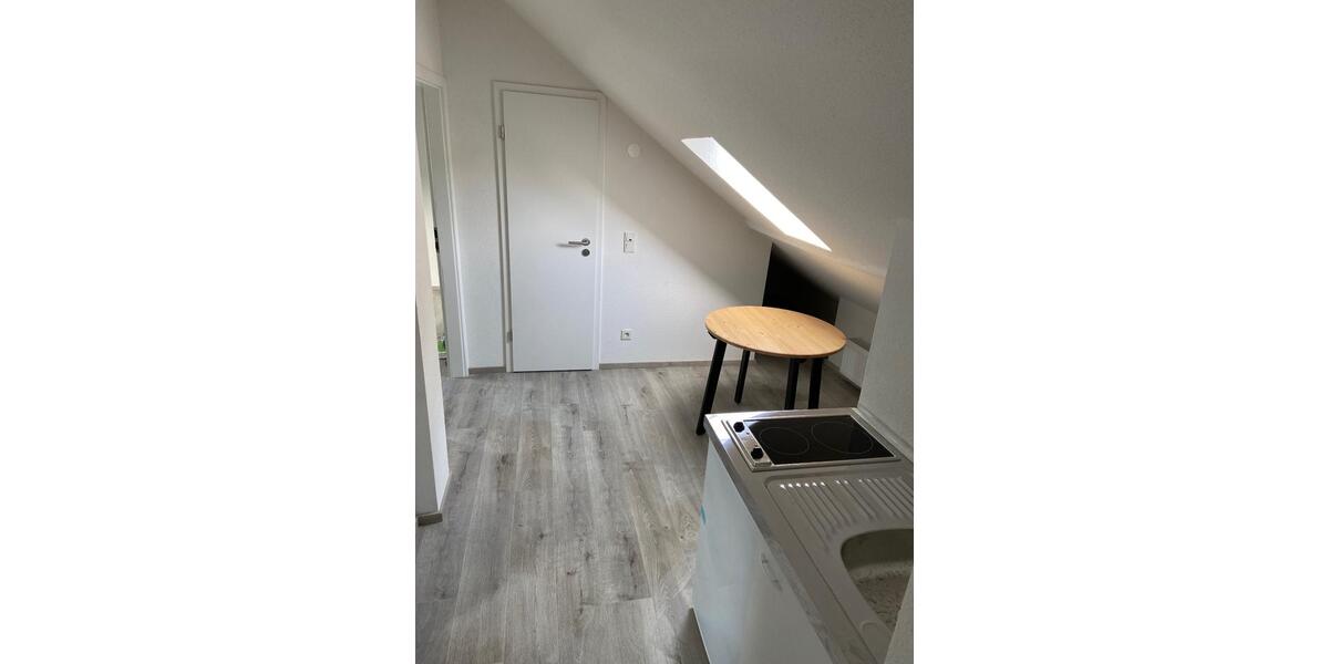 Dachgeschoßwohnung Mannheim Niederfeld - 1 Zimmer, 14 m&sup2;, 280&euro; | Angebot:25498322