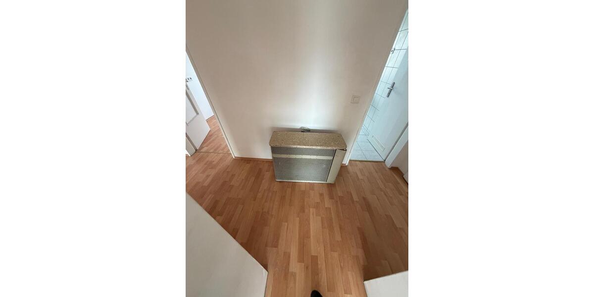 Etagenwohnung Weinheim - 3 Zimmer, 80 m&sup2;, 1.100&euro; | Angebot:25483465