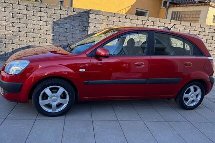 Kia Rio 185.500 km 2.590 &euro; Maxdorf 67133