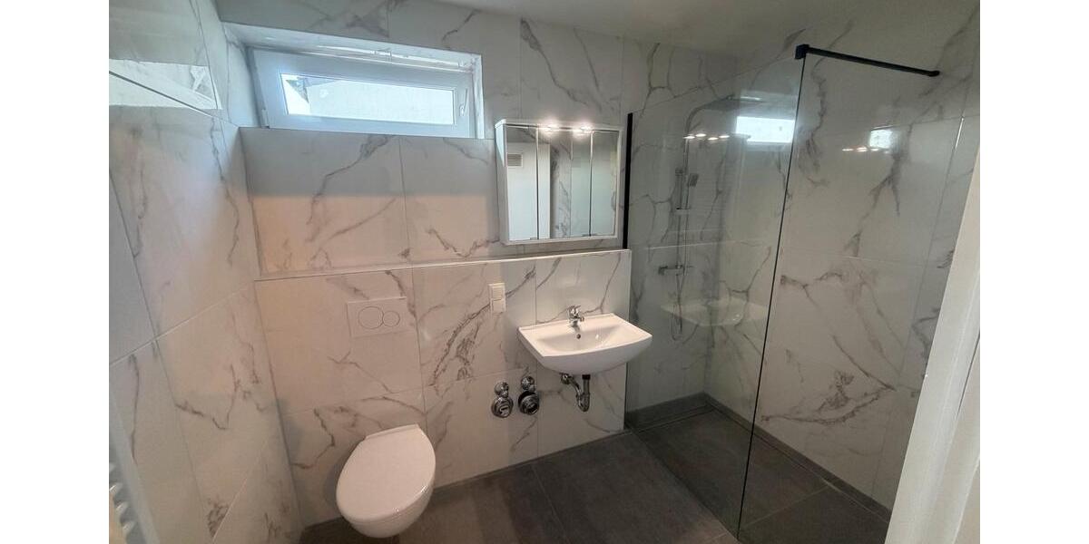 Erdgeschoßwohnung Ludwigshafen am Rhein Ludwigshafen-Oggersheim - 3 Zimmer, 96 m&sup2;, 1.290&euro; | Angebot:25989177