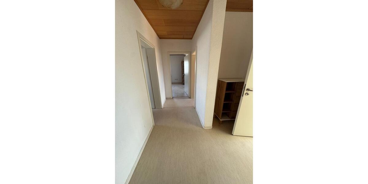 Dachgeschoßwohnung Beindersheim - 3 Zimmer, 70 m&sup2;, 750&euro; | Angebot:26233201