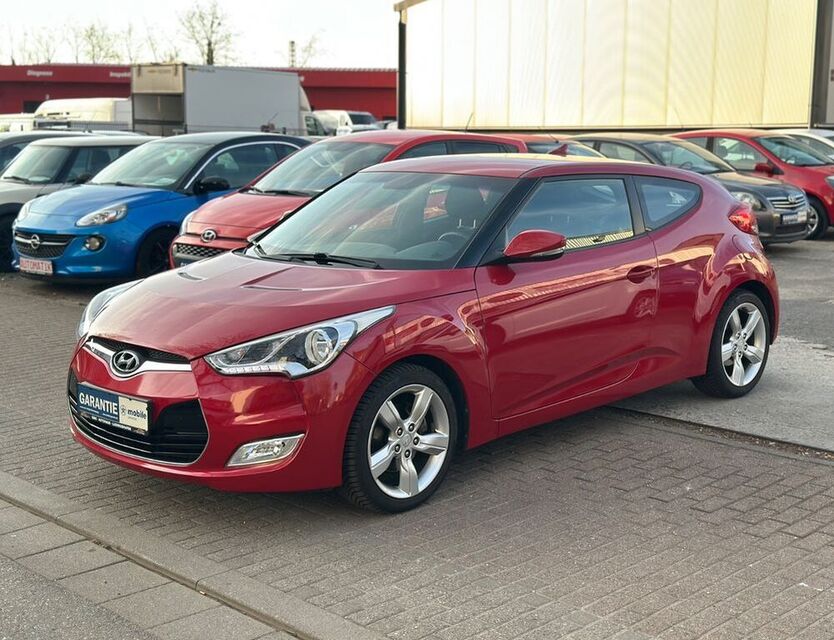Veloster