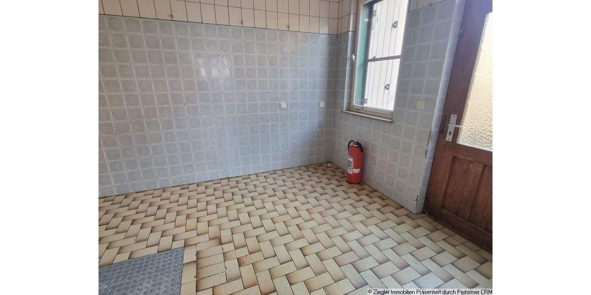 Mehrfamilienhaus, Wohnhaus Edingen-Neckarhausen Neckarhausen - 8 Zimmer, 129 m&sup2;, 425.000&euro; | Angebot:24808573