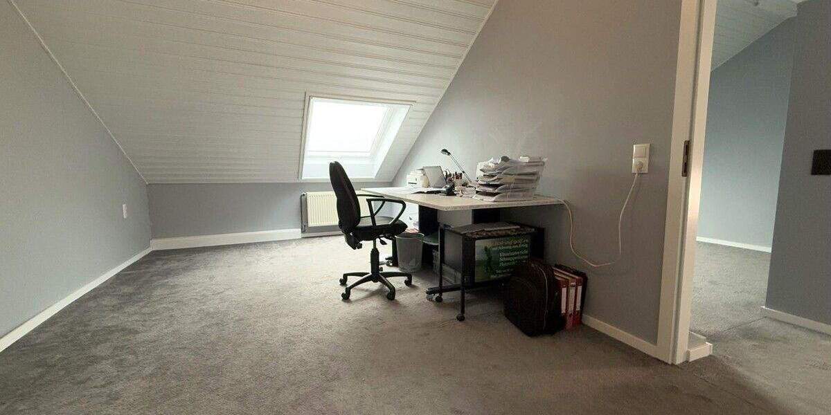 Reihenmittelhaus Ludwigshafen am Rhein Oppau - 7 Zimmer, 163 m&sup2;, 399.000&euro; | Angebot:25877463