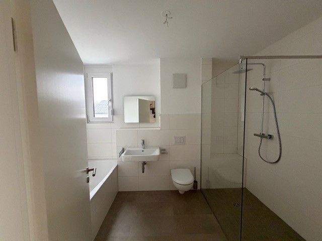 Doppelhaushälfte Biblis - 5 Zimmer, 137 m&sup2;, 1.781&euro; | Angebot:23961849