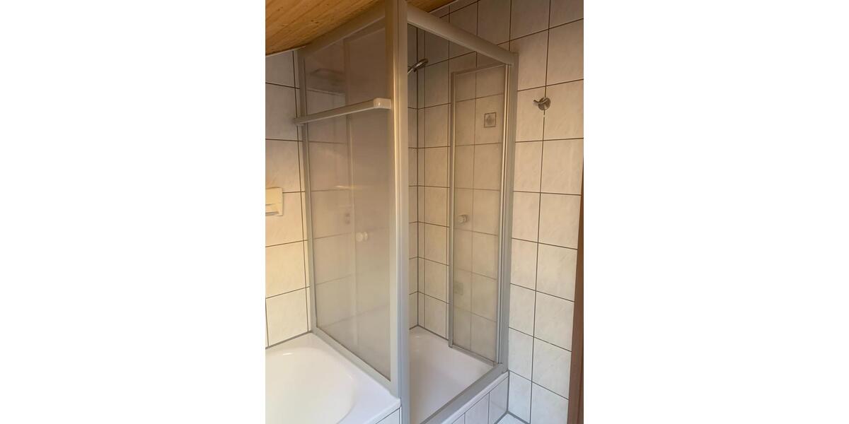 3 WG-Zimmer in 4 Zimmer-Wohnung für befristet bis 30.06.20 4 zimmer