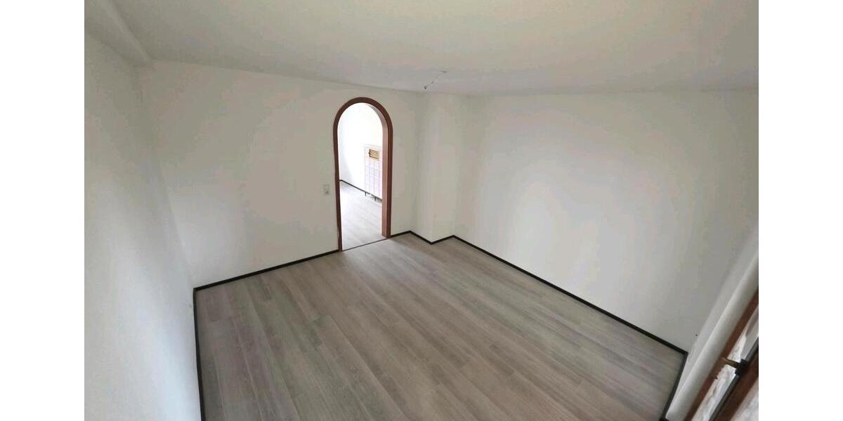 3 ZKB Wohnung mit großem Balkon in Kirrlach 3 zimmer