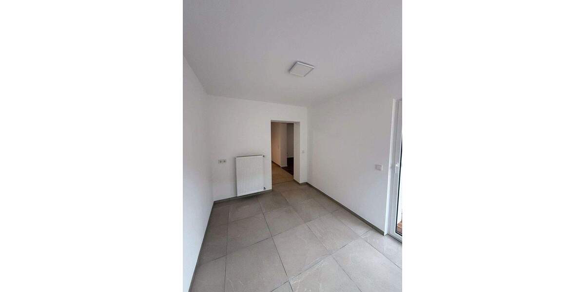 Etagenwohnung Mannheim Seckenheim - 2 Zimmer, 86 m&sup2;, 329.000&euro; | Angebot:25781551