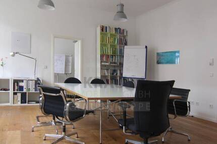 Großzügige Büroeinheit im 