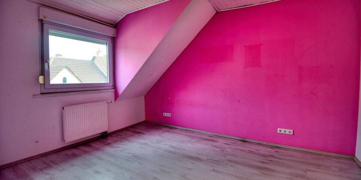 Etagenwohnung Mannheim Sandhofen - 6 Zimmer, 175 m&sup2;, 270.000&euro; | Angebot:26815840