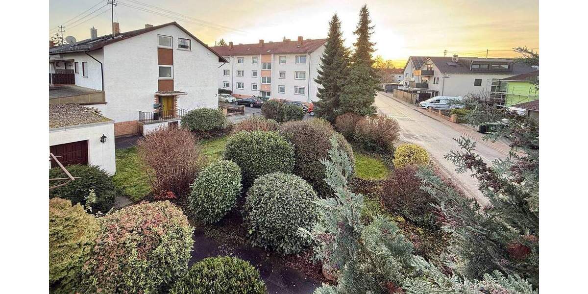 Einfamilienhaus Walldorf - 8 Zimmer, 120 m&sup2;, 680.000&euro; | Angebot:24594659