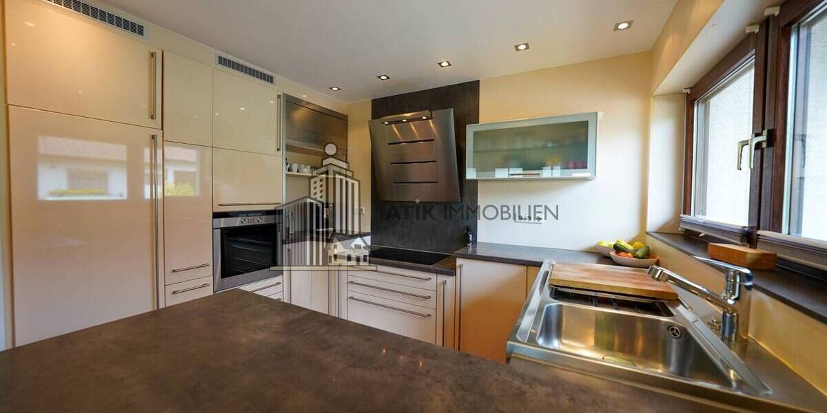 ATIK: Exklusives Ein- bis Zweifamilienhaus auf großem Eck-Grundstück mit möglicher Einliegerwohnung - Einfamilienhaus Leimen / Sankt Ilgen St Ilgen | Angebot:26267177