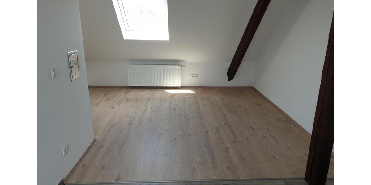 Dachgeschoßwohnung Mannheim Gartenstadt - 3 Zimmer, 72 m&sup2;, 800&euro; | Angebot:24780822