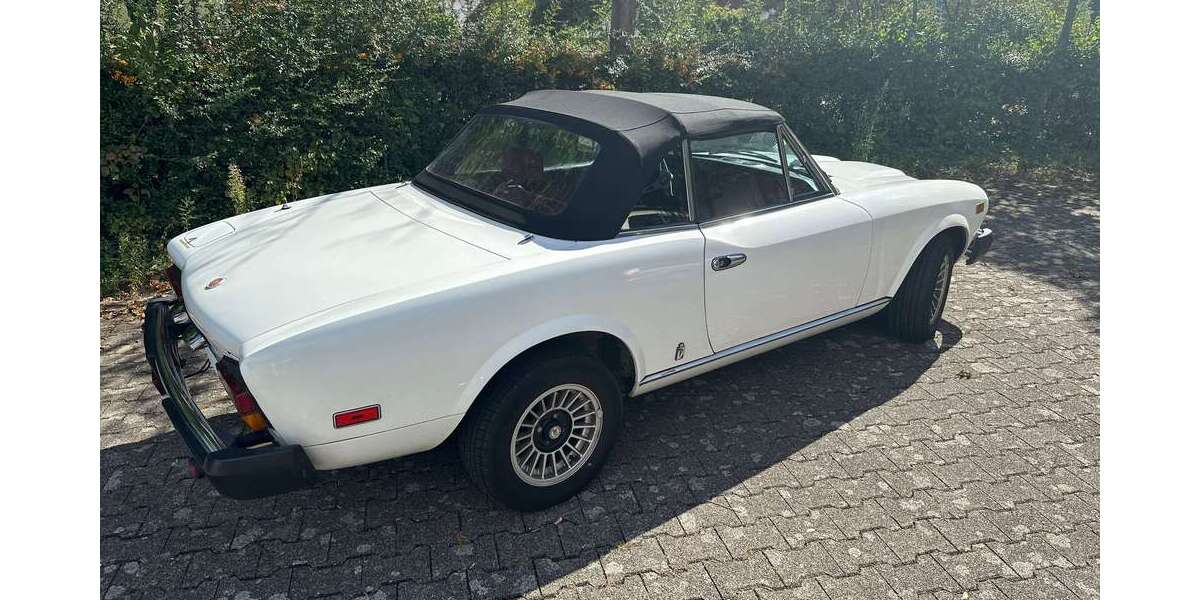 Fiat 124 Spider 114.300 km 16.900 &euro; Ladenburg 68526