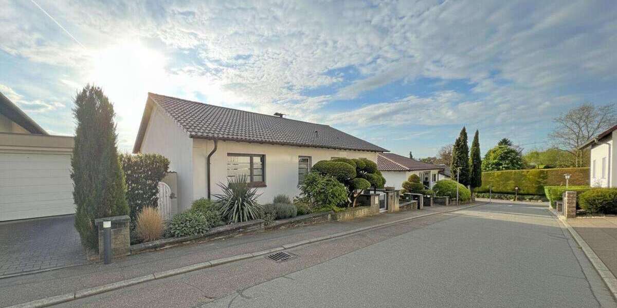 Einfamilienhaus Weinheim - 7 Zimmer, 250 m&sup2;, 1.550.000&euro; | Angebot:26822621