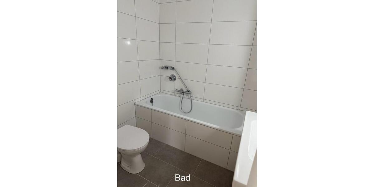 Neu sanierte Dachgeschosswohnung in Schwetzingen-Nord 3 zimmer