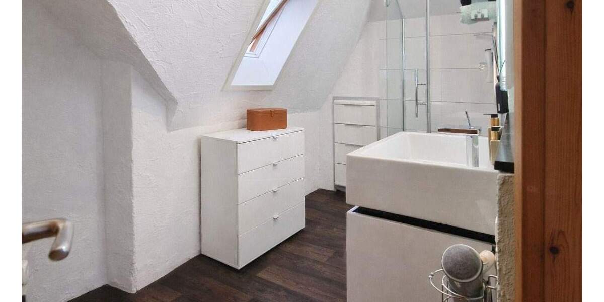 Etagenwohnung Ludwigshafen Friesenheim/Nord - 2 Zimmer, 63 m&sup2;, 170.000&euro; | Angebot:24764152
