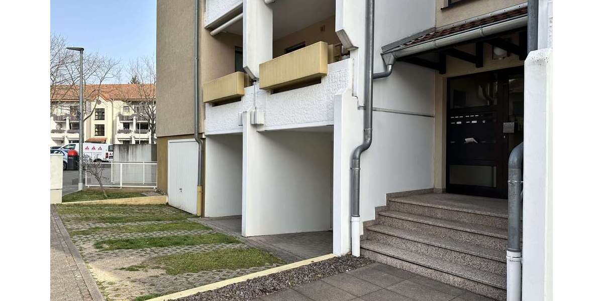 Etagenwohnung Mannheim Neckarstadt-Ost - 3 Zimmer, 74 m&sup2;, 175.000&euro; | Angebot:26900753