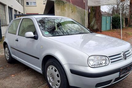 VW Golf 90.400 km 4.950 &euro; Hockenheim 68766